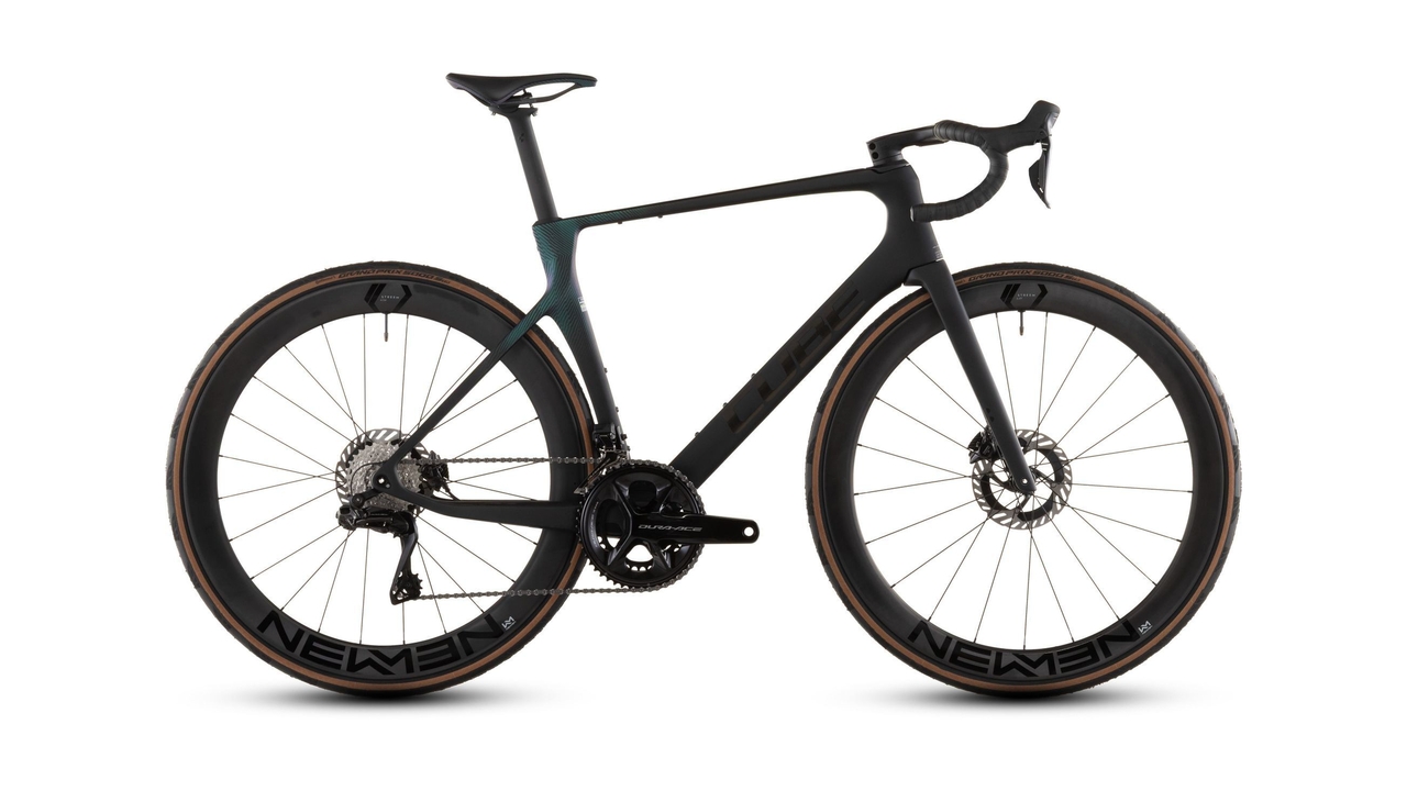 Main image of CUBE CUBE AGREE C:62 SLT BLACK/BLACK