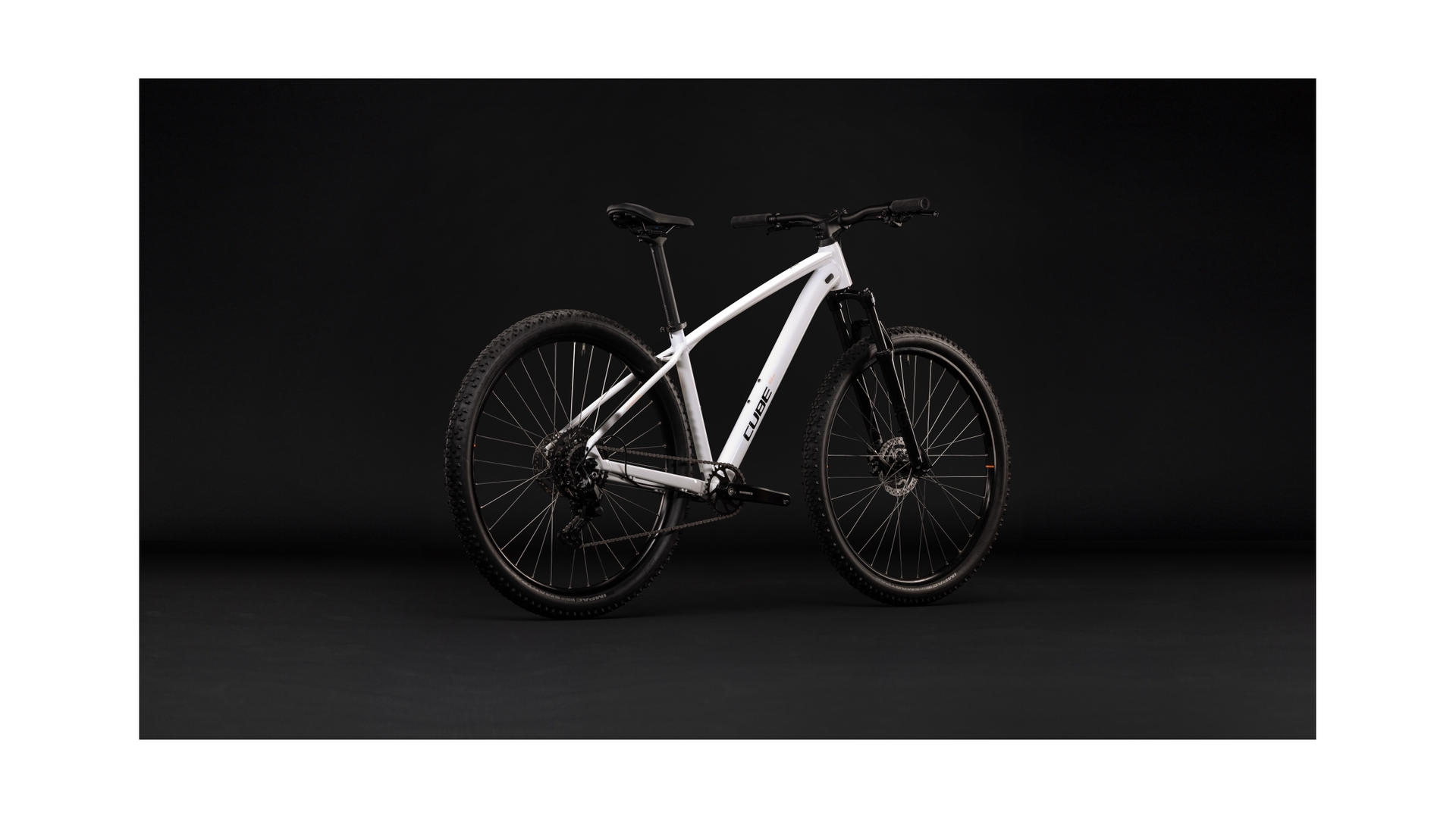 Cube Aim ONE metallicwhite´n´black