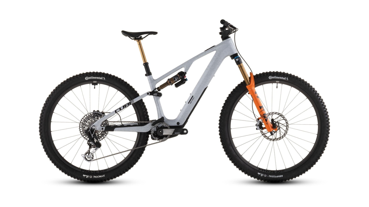 Main image of CUBE CUBE AMS HYBRID ONE44 C:68X SUPER TM 400X FOGGREY/FIBRE