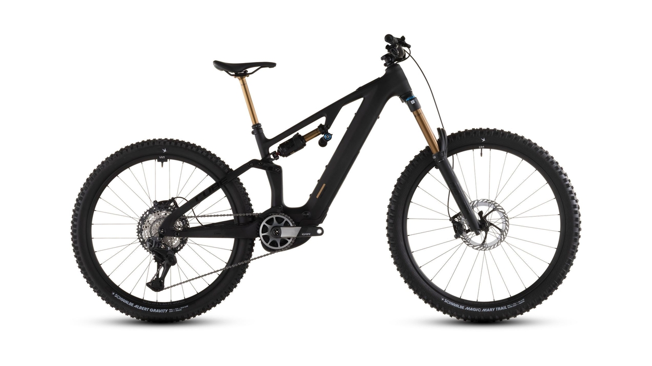 Main image of CUBE CUBE AMS HYBRID ONE77 C:62 AT 600X CARBON/GOLD