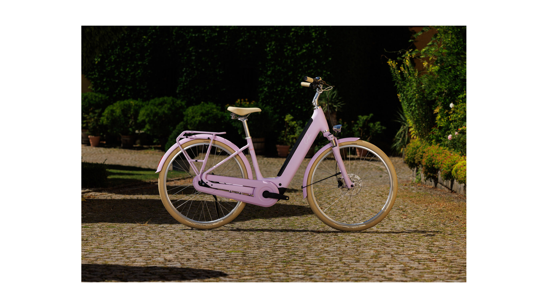 Cube Aruba Hybrid 600 cottoncandy´n´creme