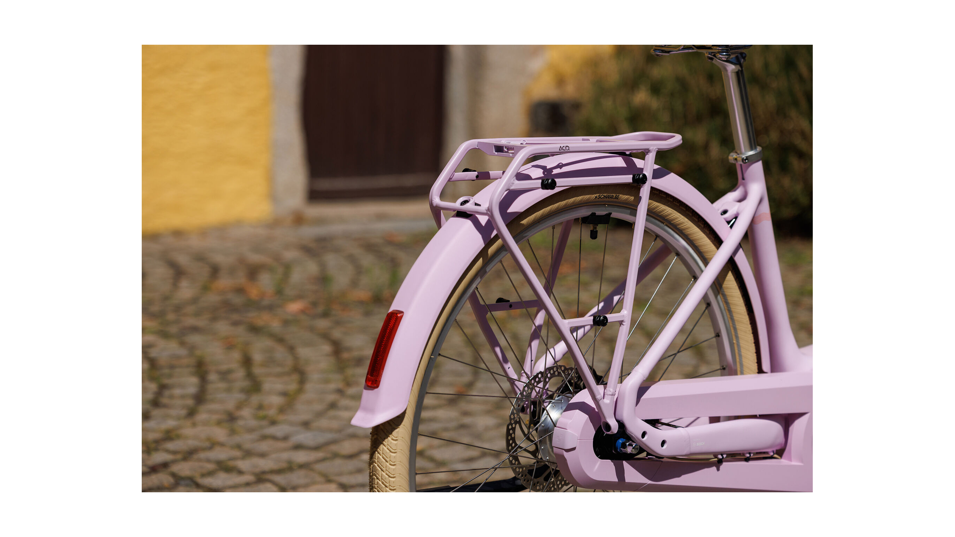 Cube Aruba Hybrid 600 cottoncandy´n´creme