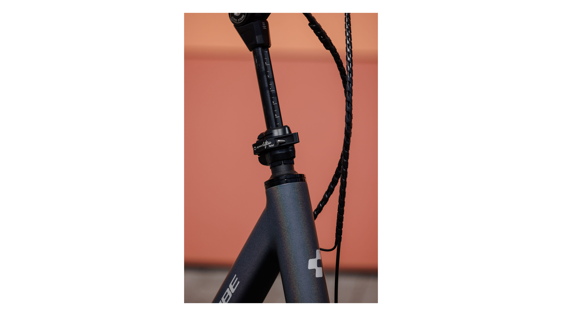 Cube Compact Hybrid Deluxe 540 nightsky´n´grey