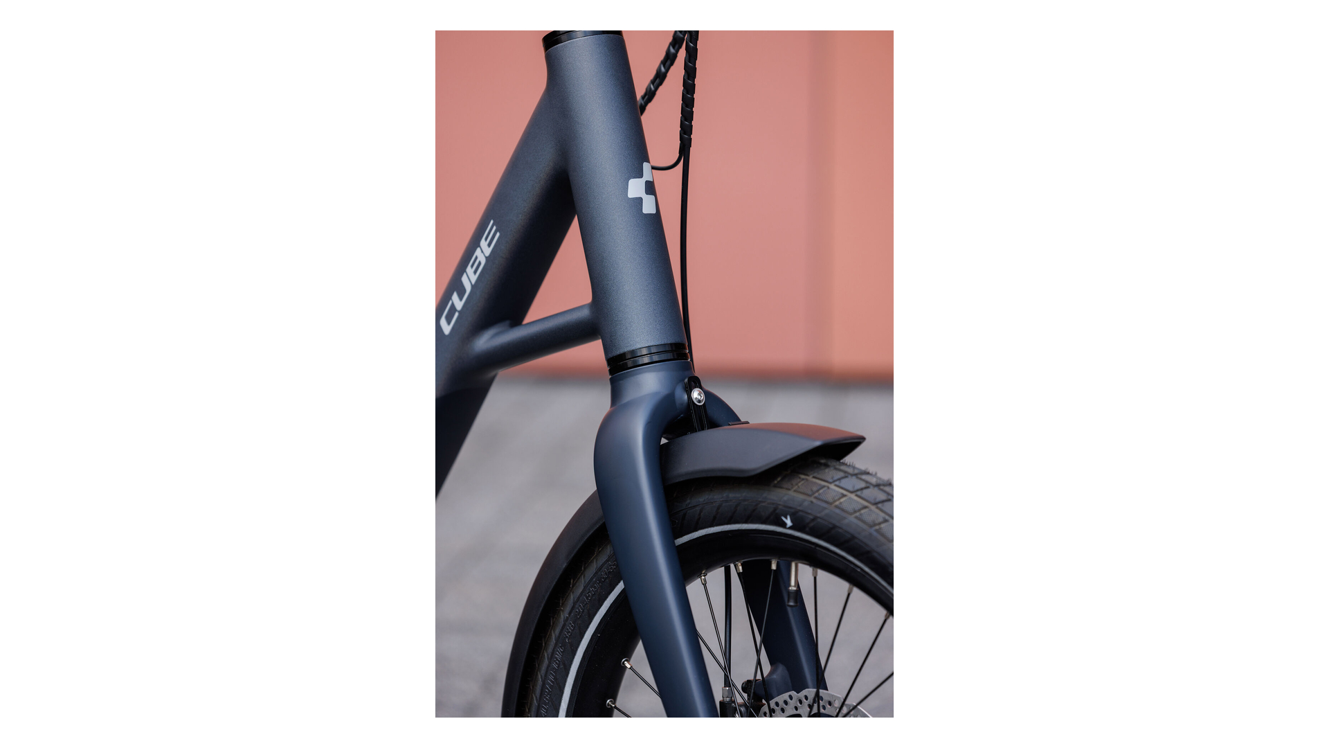 Cube Compact Hybrid Deluxe 540 nightsky´n´grey