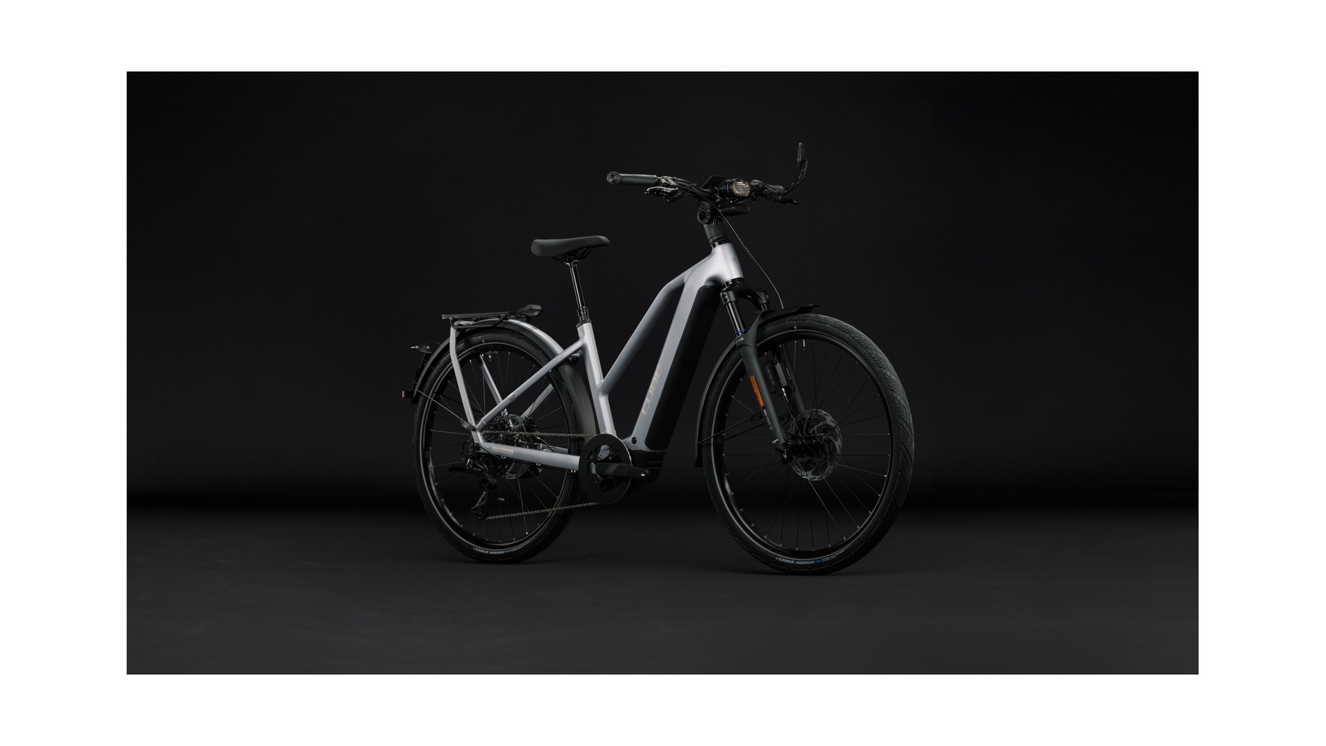 Cube Kathmandu Hybrid 45 800 slategrey´n´chrome