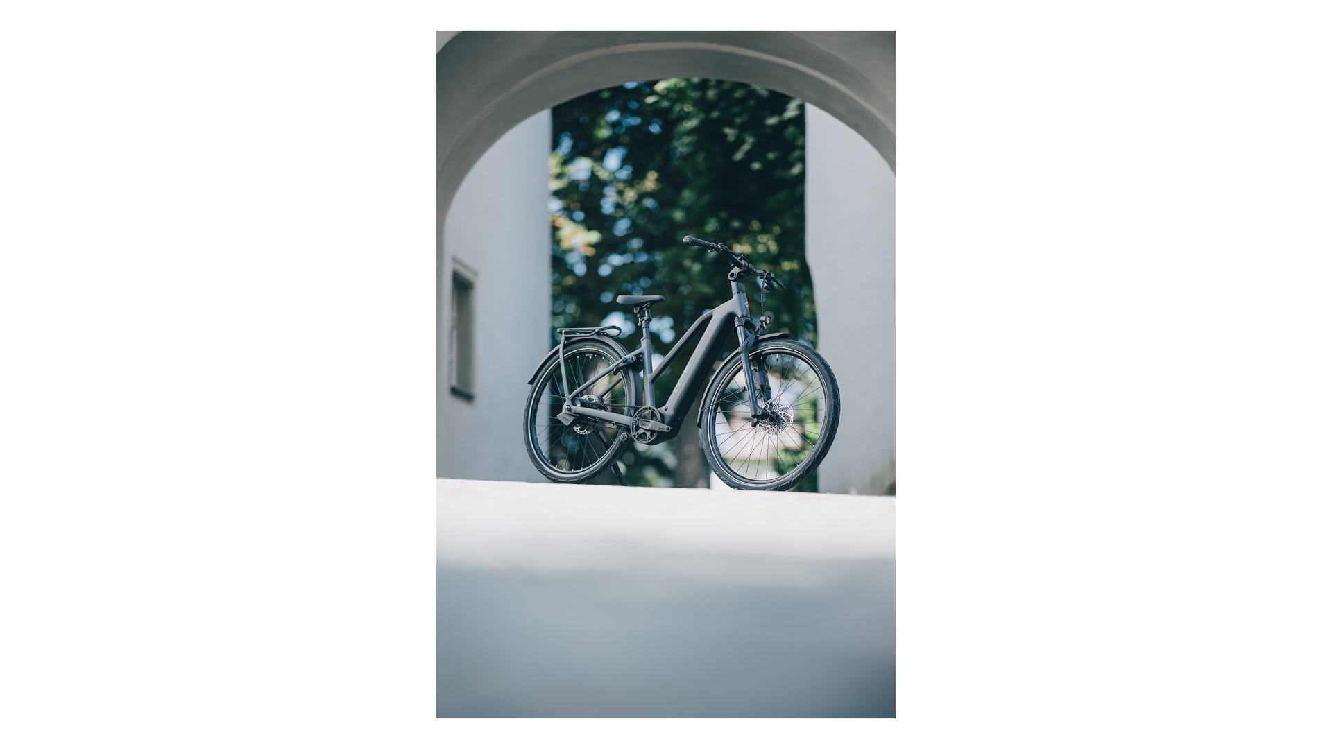 Cube Kathmandu Hybrid Deluxe EXC 800 stealthgrey´n´grey