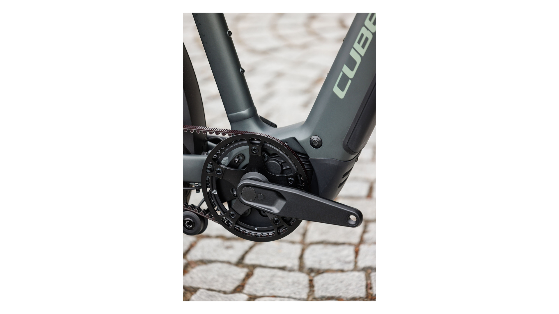 Cube Kathmandu Hybrid Deluxe Pro 800 blackforest´n´chrome