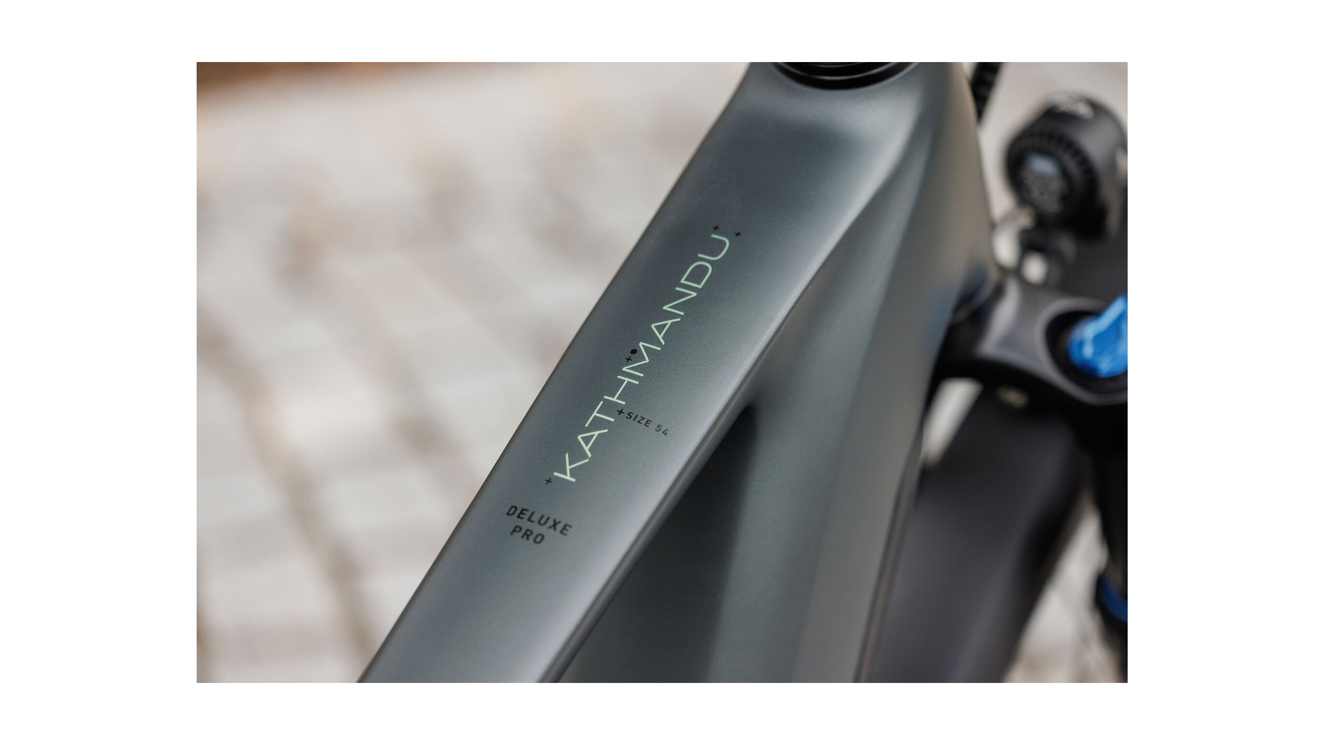 Cube Kathmandu Hybrid Deluxe Pro 800 blackforest´n´chrome