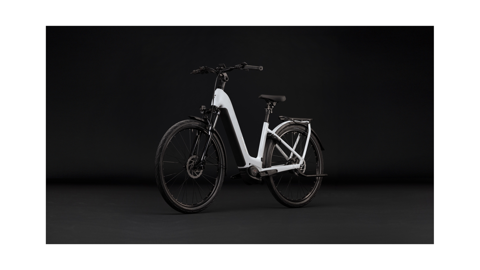 Cube Kathmandu Hybrid Deluxe Pro 800 metallicwhite´n´chrome
