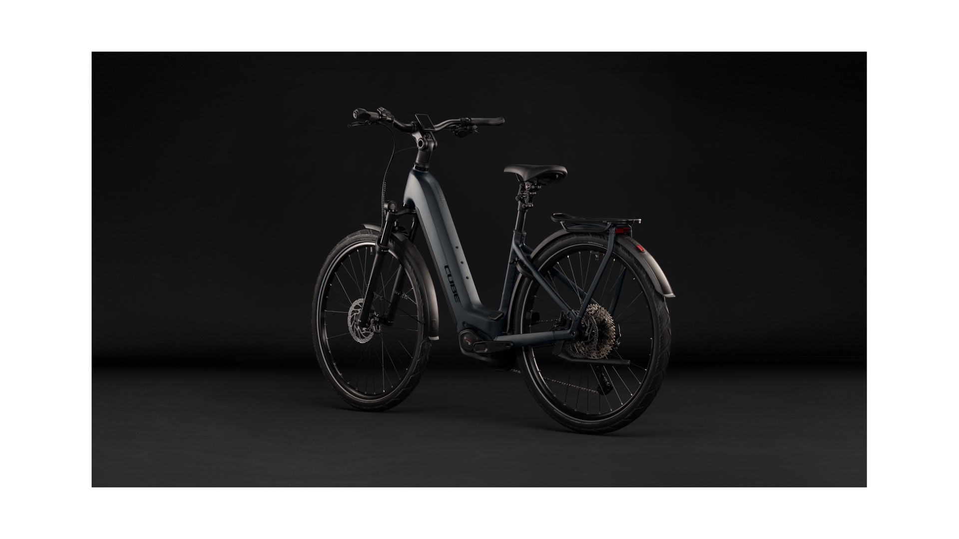 Cube Kathmandu Hybrid Pro 800 coal´n´black