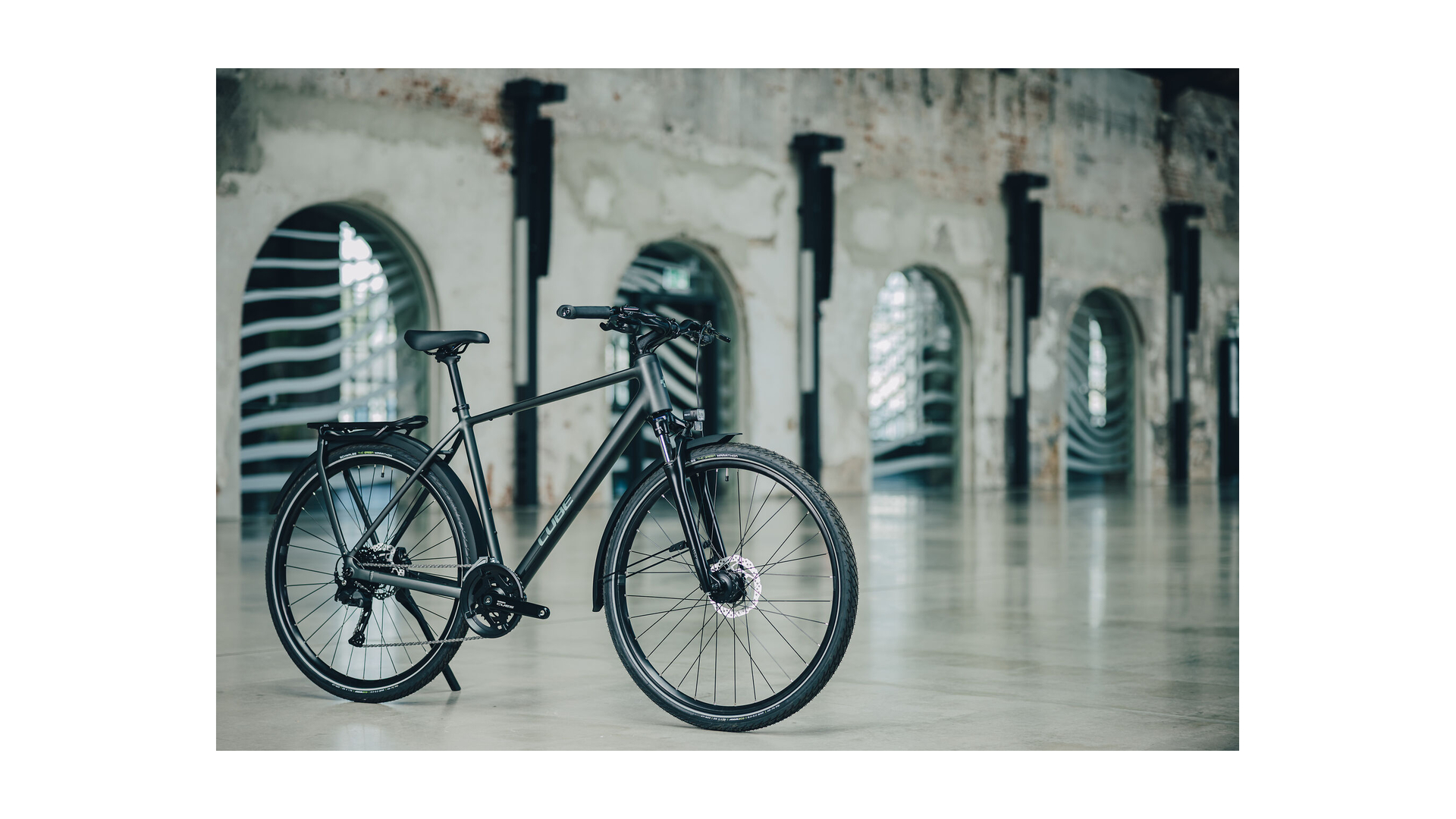 Cube Kathmandu ONE blackforest´n´chrome