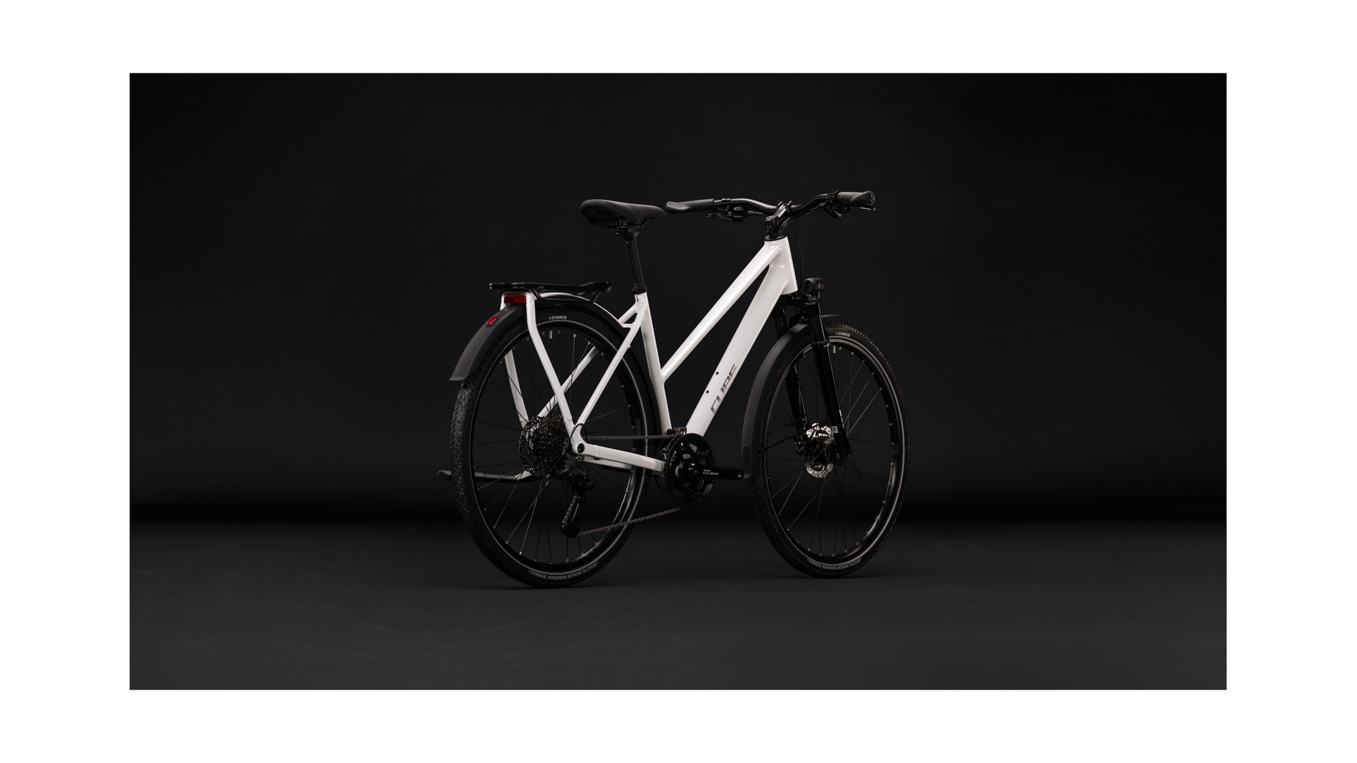 Cube Kathmandu Pro metallicwhite´n´chrome