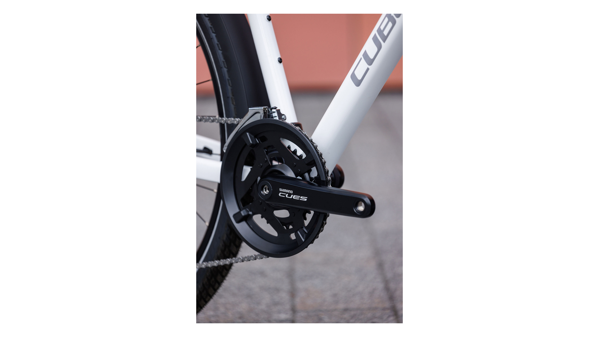 Cube Kathmandu Pro metallicwhite´n´chrome