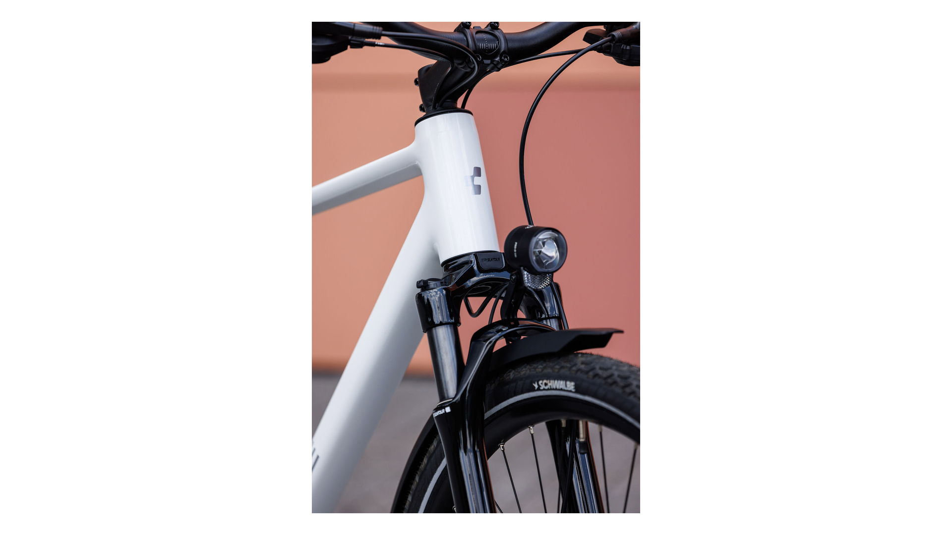 Cube Kathmandu Pro metallicwhite´n´chrome