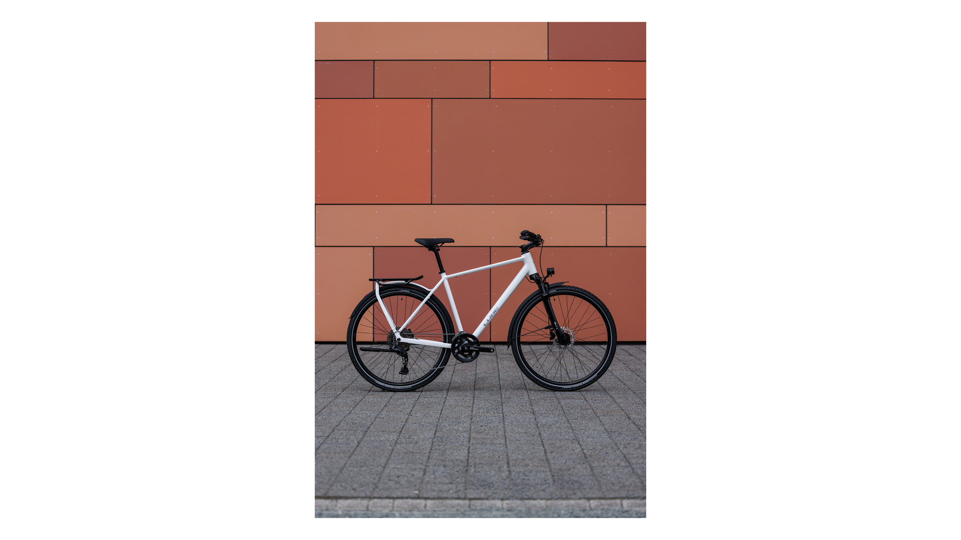 Cube Kathmandu Pro metallicwhite´n´chrome