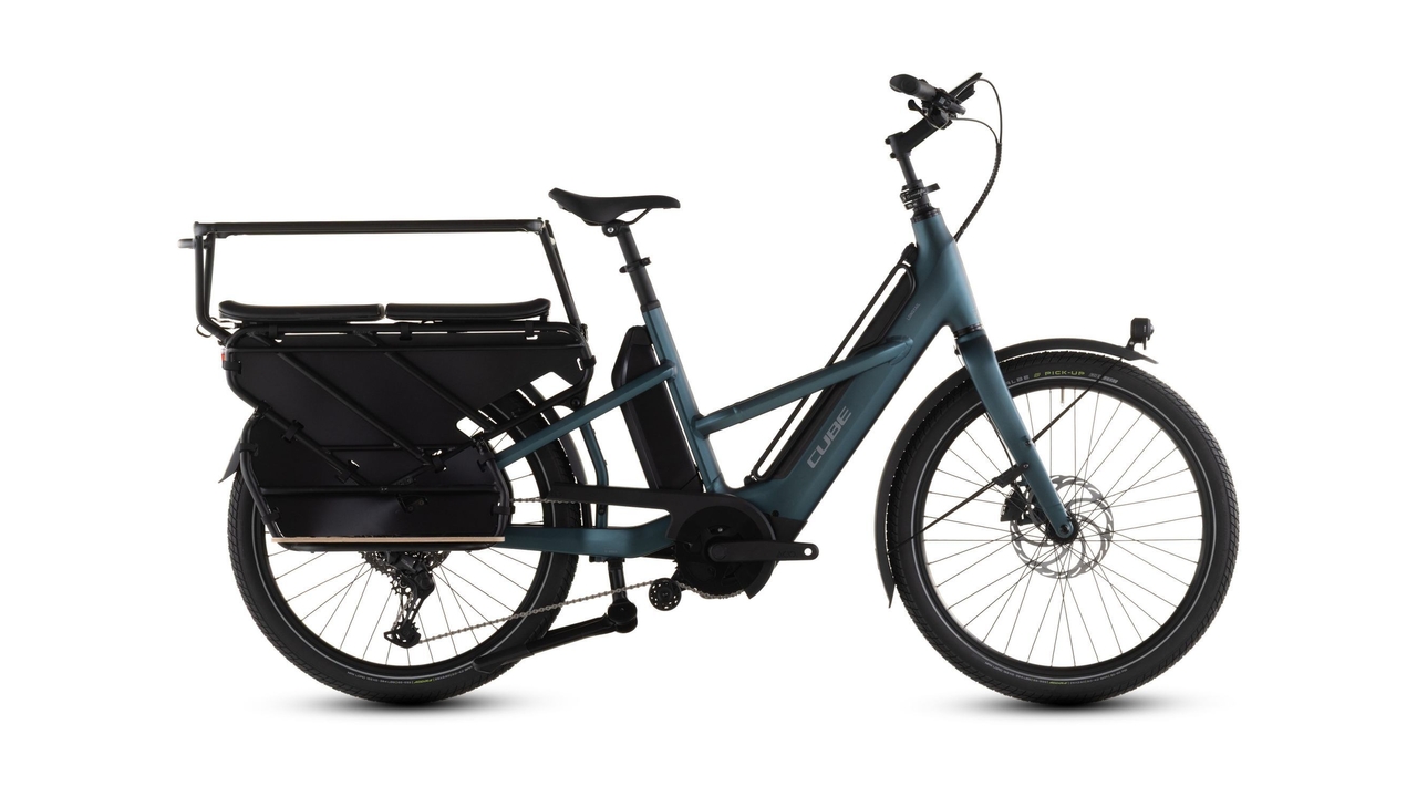 Main image of CUBE CUBE LONGTAIL HYBRID FAMILY 800 ROYALGREEN/BLACK