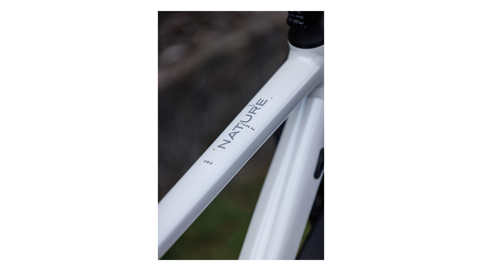 Cube Nature Pro FE metallicwhite´n´reflex