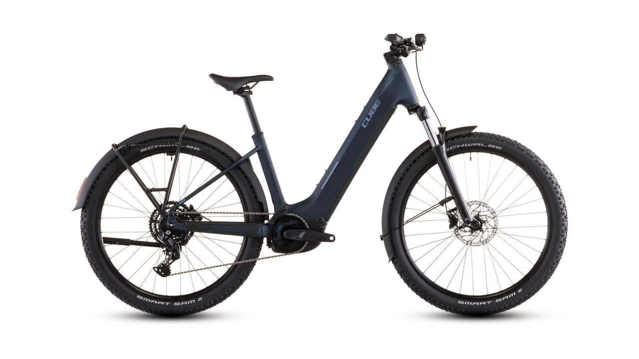 Main image of CUBE CUBE REACTION HYBRID PERFORMANCE 600 FE INDIGOBLUE/REFLEX