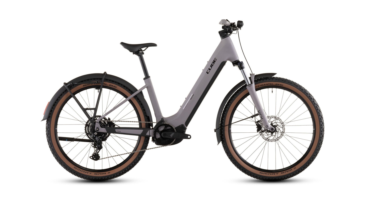 Main image of CUBE CUBE REACTION HYBRID PERFORMANCE 600 FE PLUMGREY/BLACK