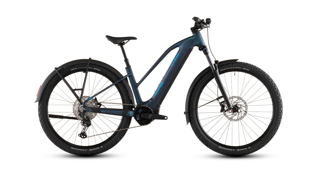 Main image of CUBE CUBE REACTION HYBRID PRO 800 FE NEBULAR/DAZZLE