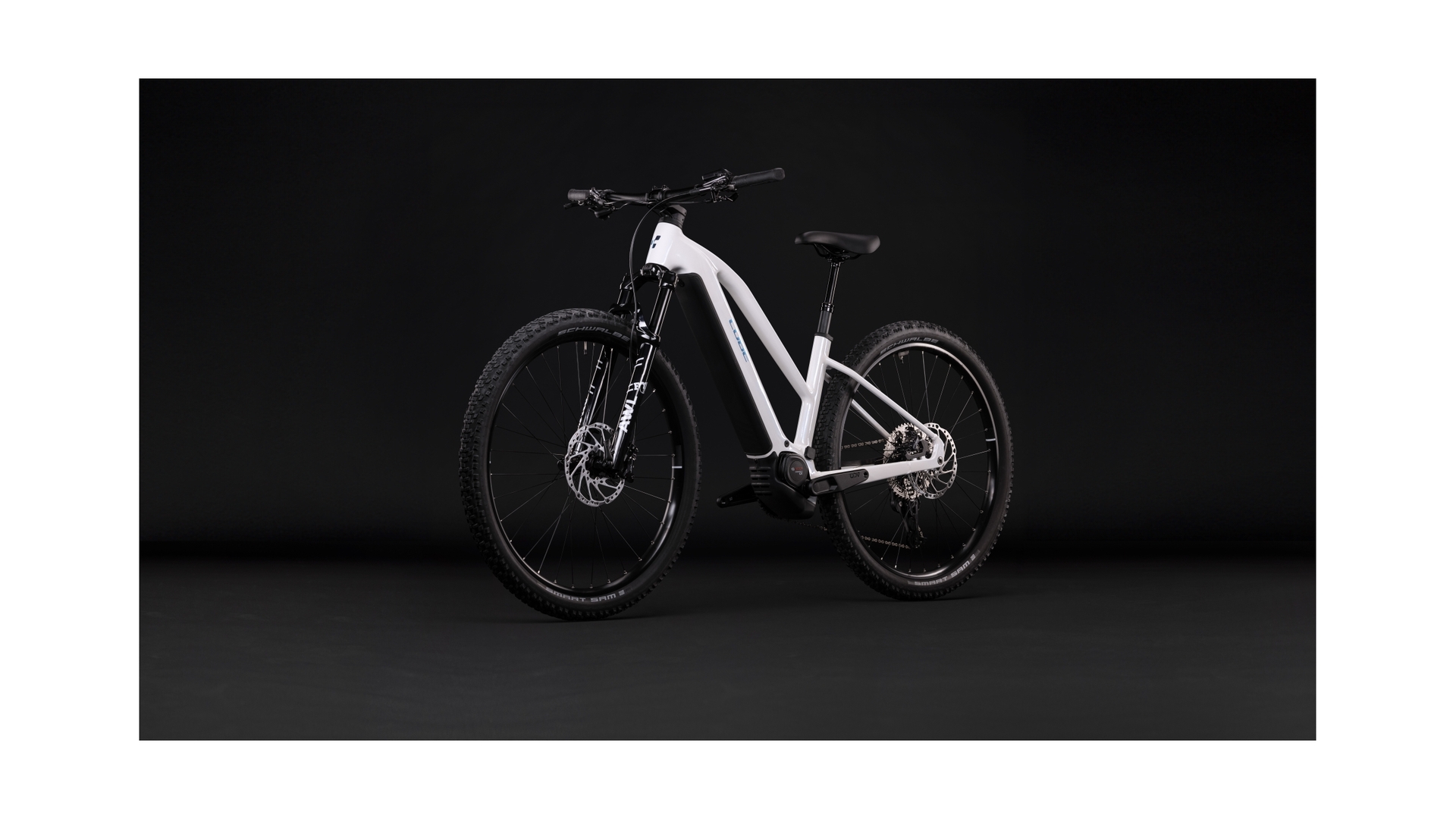 Cube Reaction Hybrid Race 800 snow´n´black