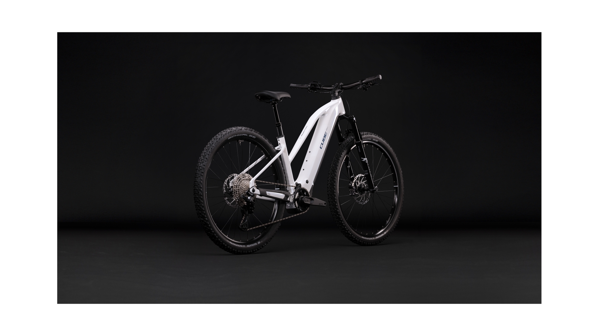 Cube Reaction Hybrid Race 800 snow´n´black