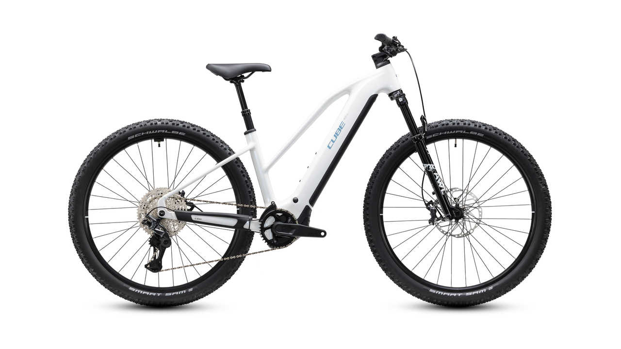Main image of CUBE Cube Reaction Hybrid Race 800 snow´n´black
