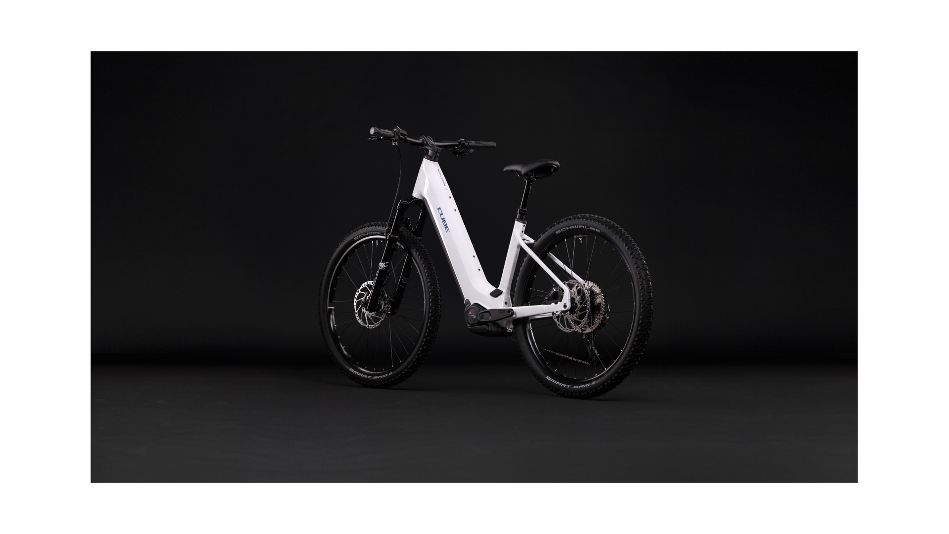 Cube Reaction Hybrid Race 800 snow´n´black