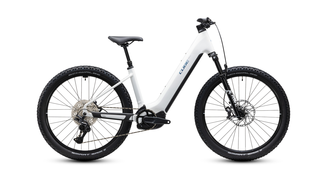 Main image of CUBE Cube Reaction Hybrid Race 800 snow´n´black