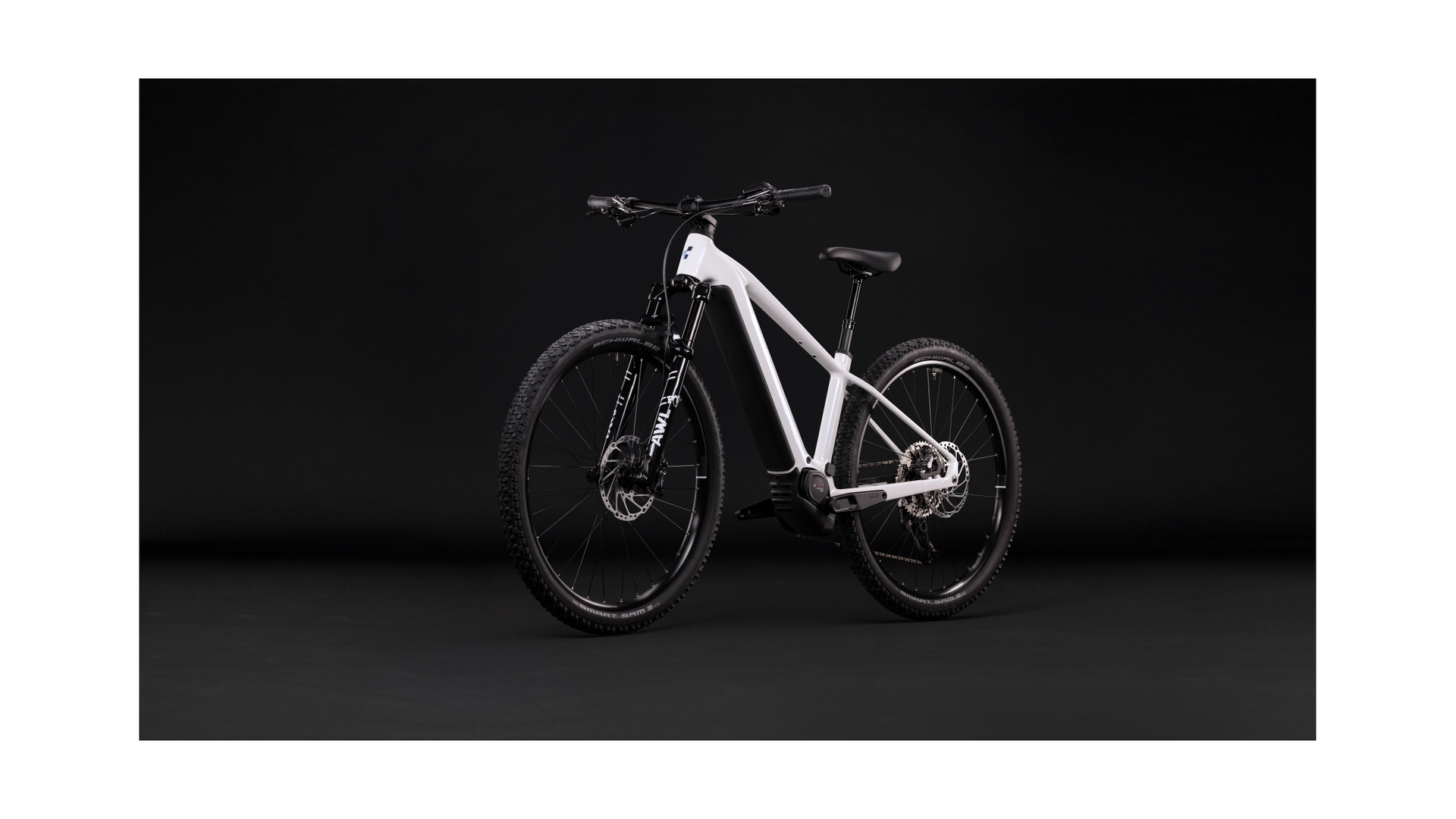 Cube Reaction Hybrid Race 800 snow´n´black