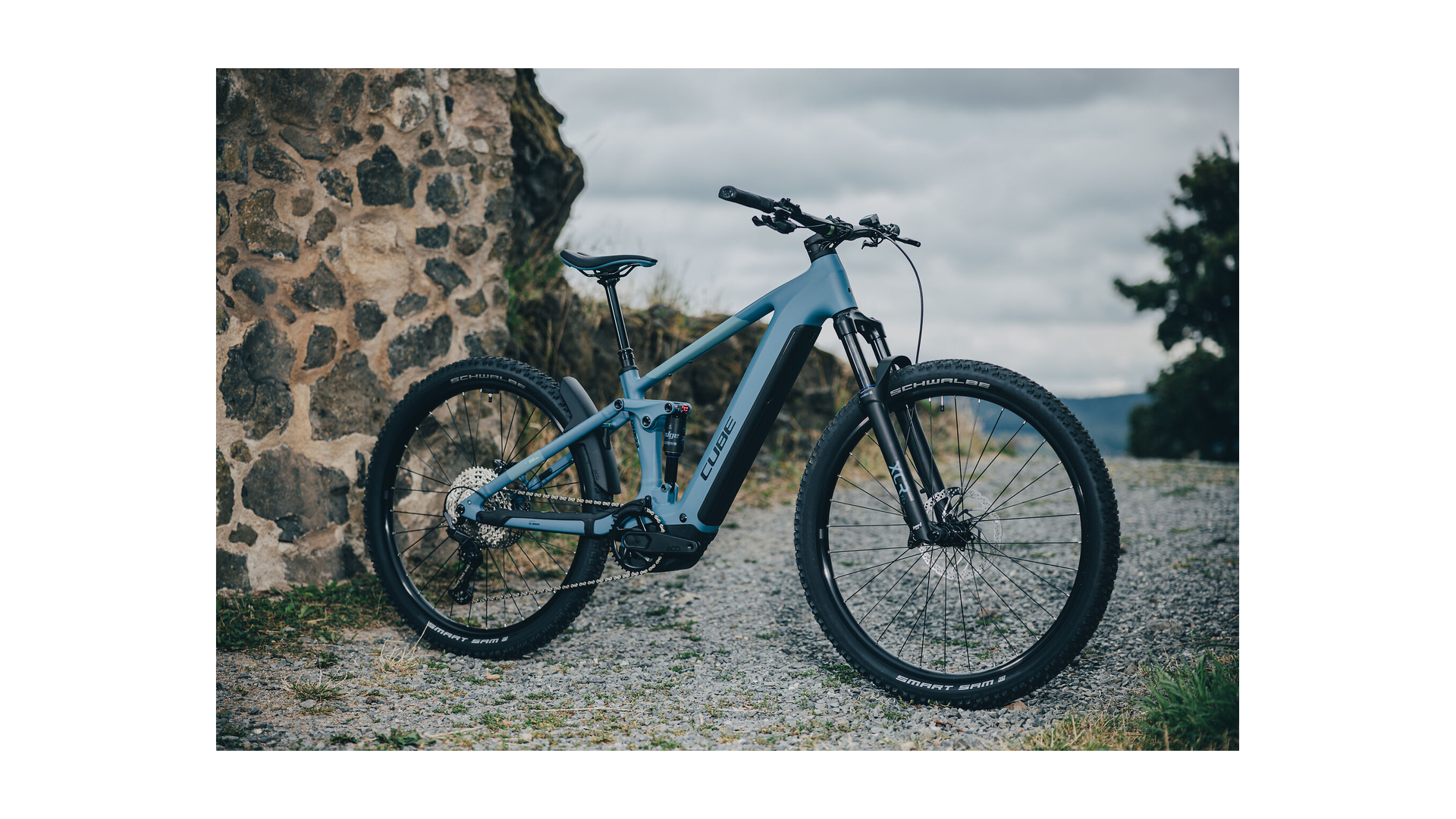 Cube Stereo Hybrid ONE22 Pro 800 bluesapphire´n´blue
