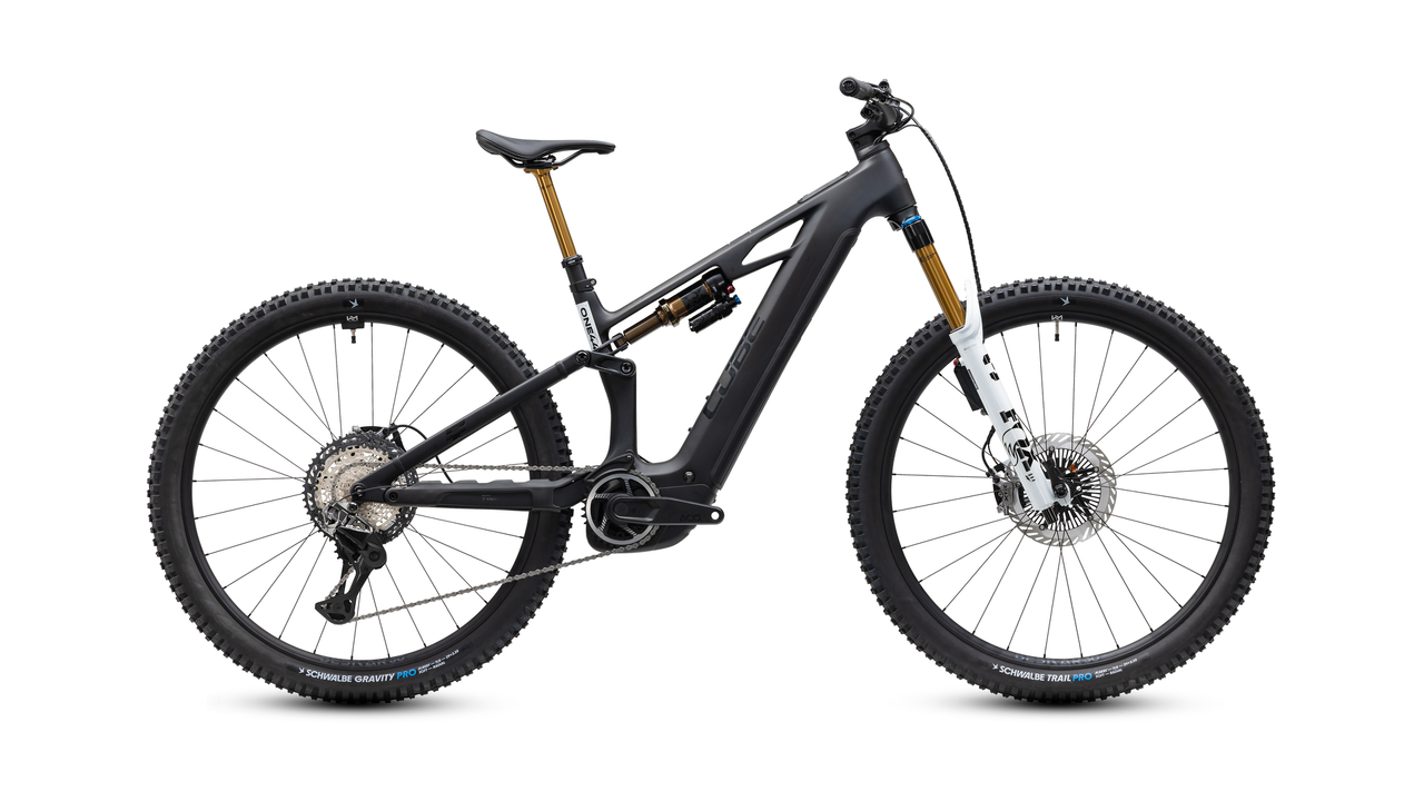 Main image of CUBE Cube Stereo Hybrid ONE44 HPC AT 800 carbon´n´white