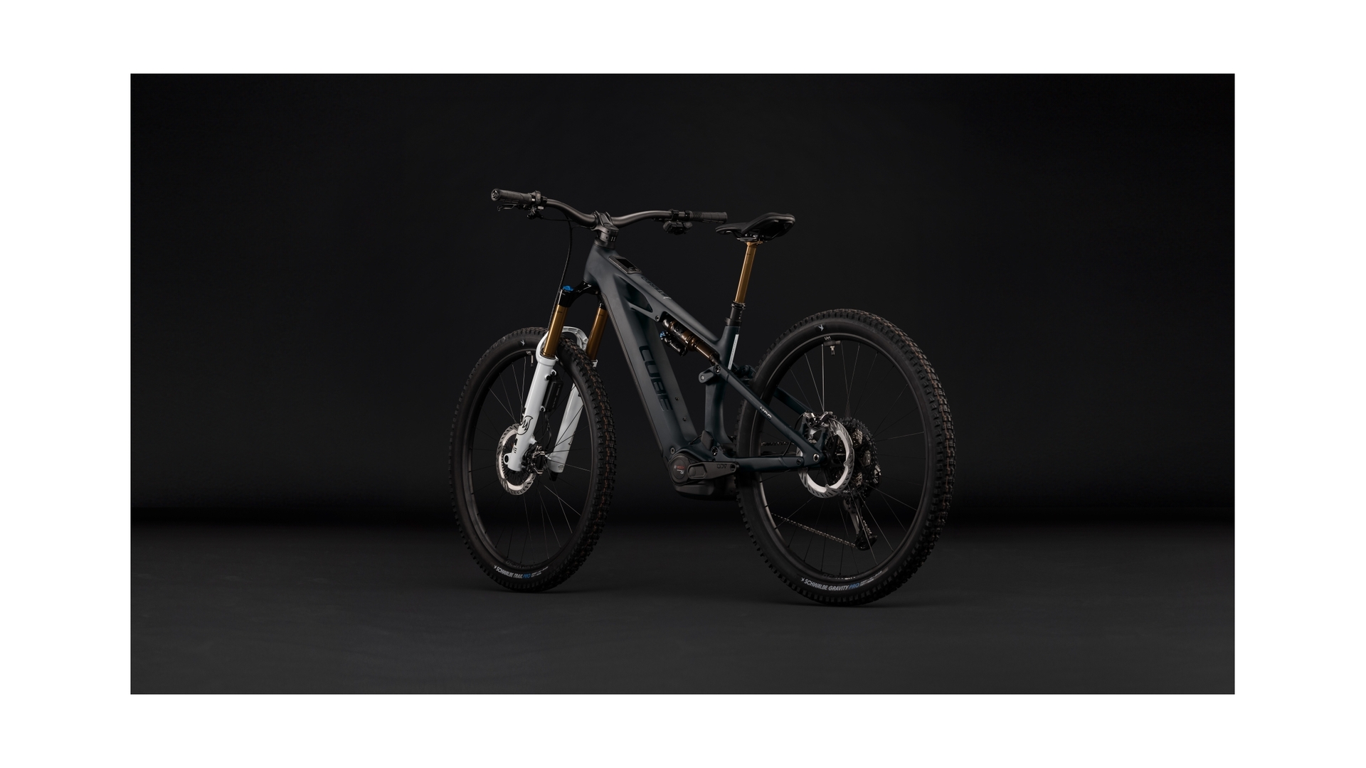 Cube Stereo Hybrid ONE44 HPC AT 800 carbon´n´white