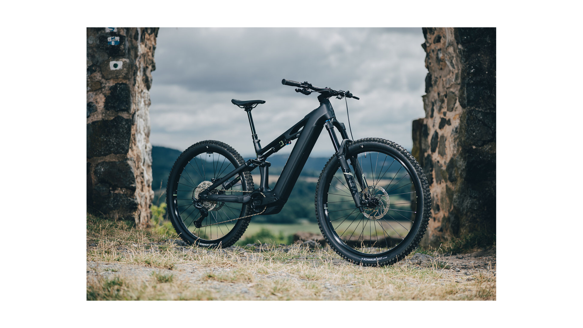 Cube Stereo Hybrid ONE44 HPC Race 800 coal´n´green