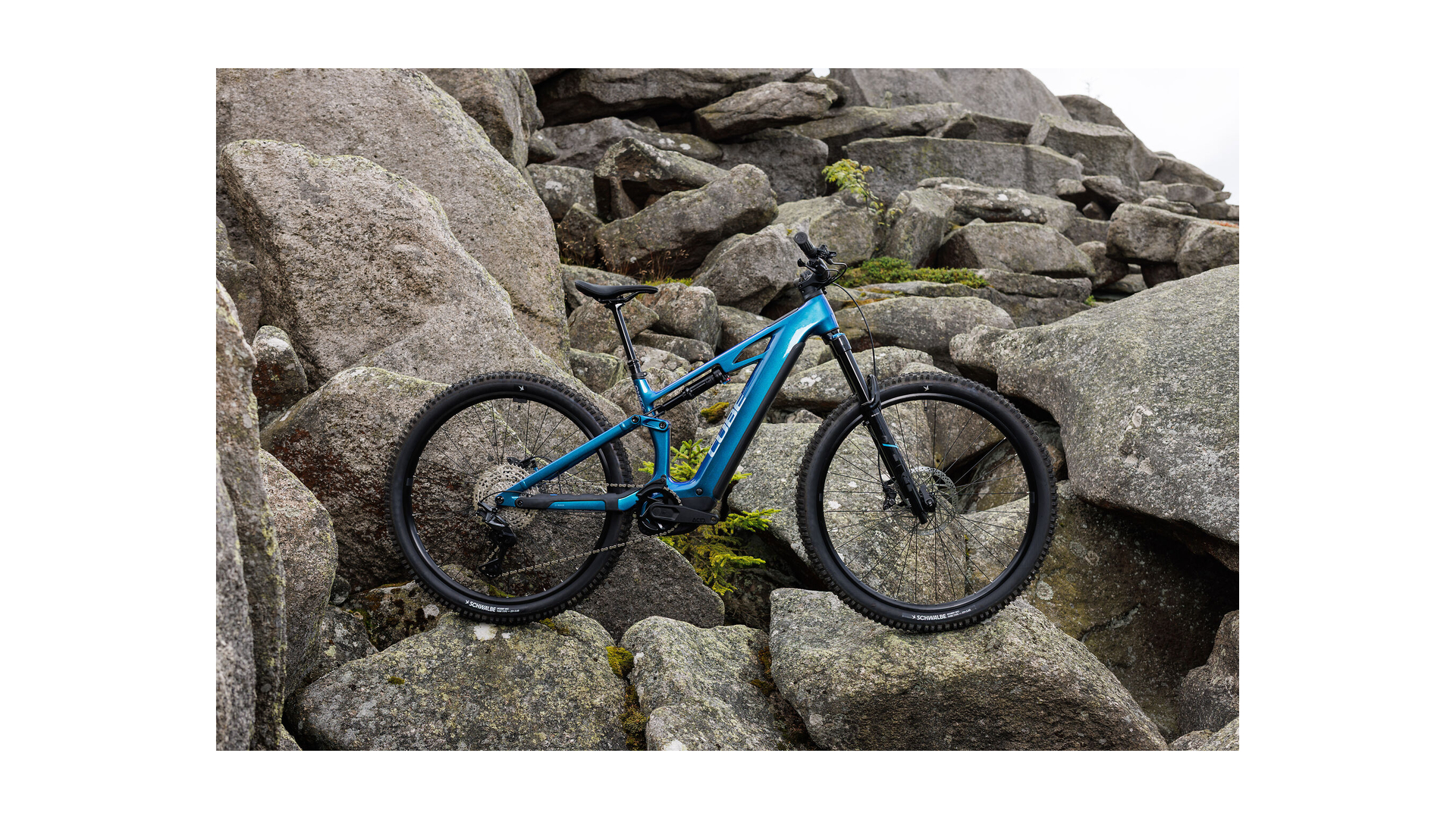 Cube Stereo Hybrid ONE44 HPC Race 800 nebula´n´prizm