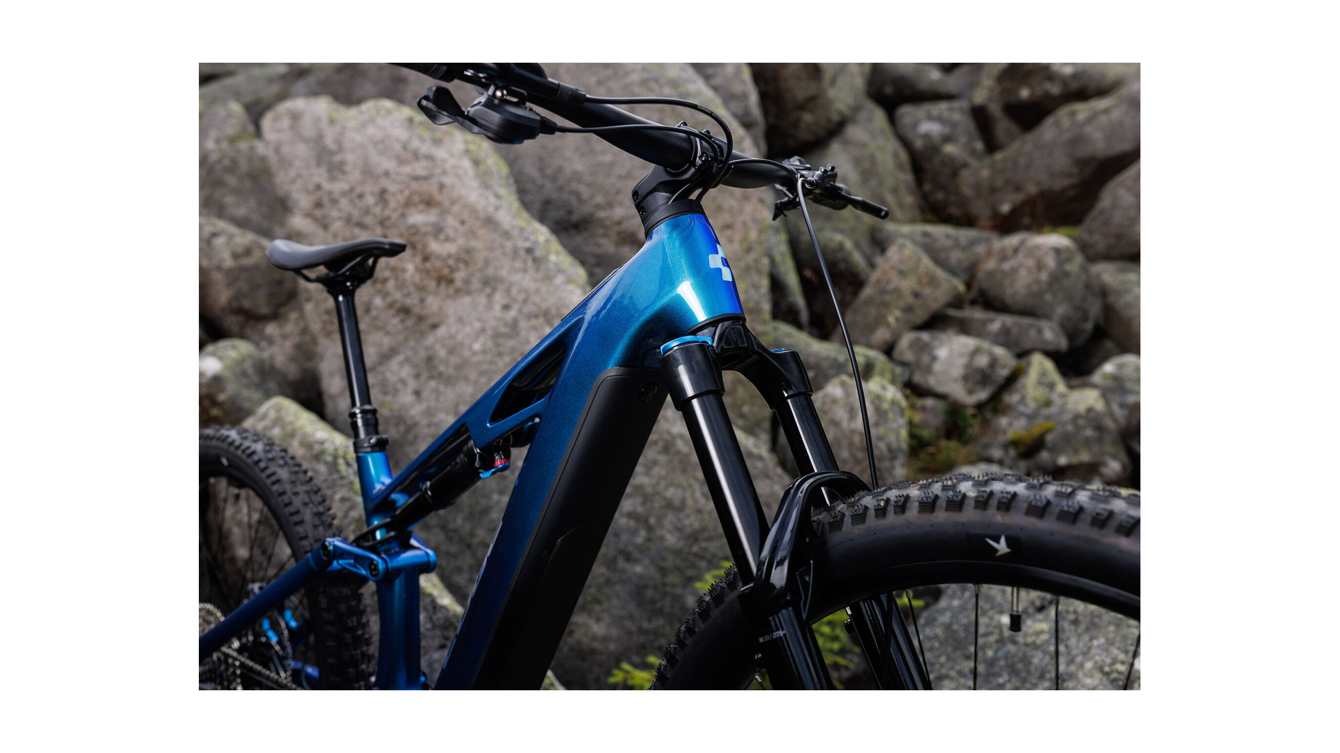 Cube Stereo Hybrid ONE44 HPC Race 800 nebula´n´prizm