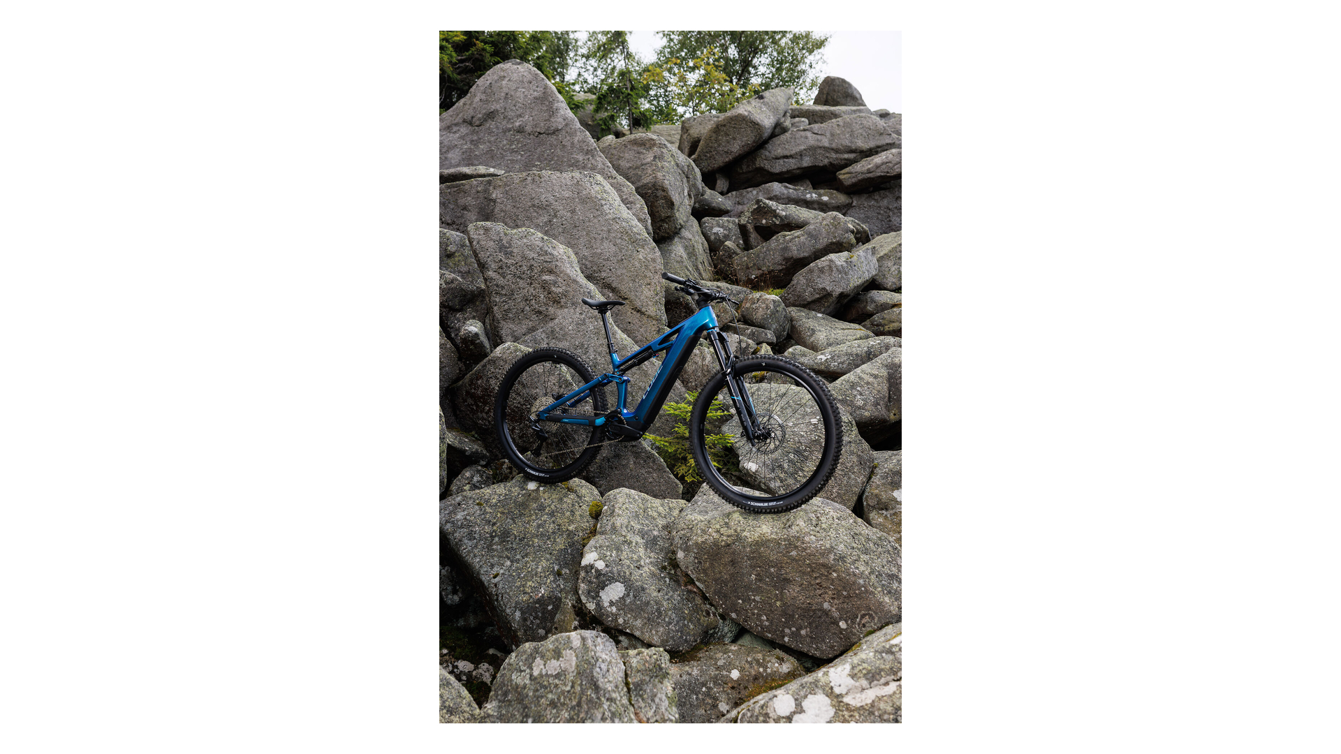 Cube Stereo Hybrid ONE44 HPC Race 800 nebula´n´prizm
