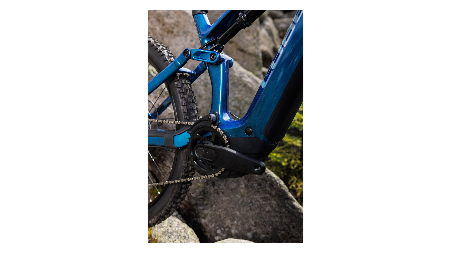 Cube Stereo Hybrid ONE44 HPC Race 800 nebula´n´prizm