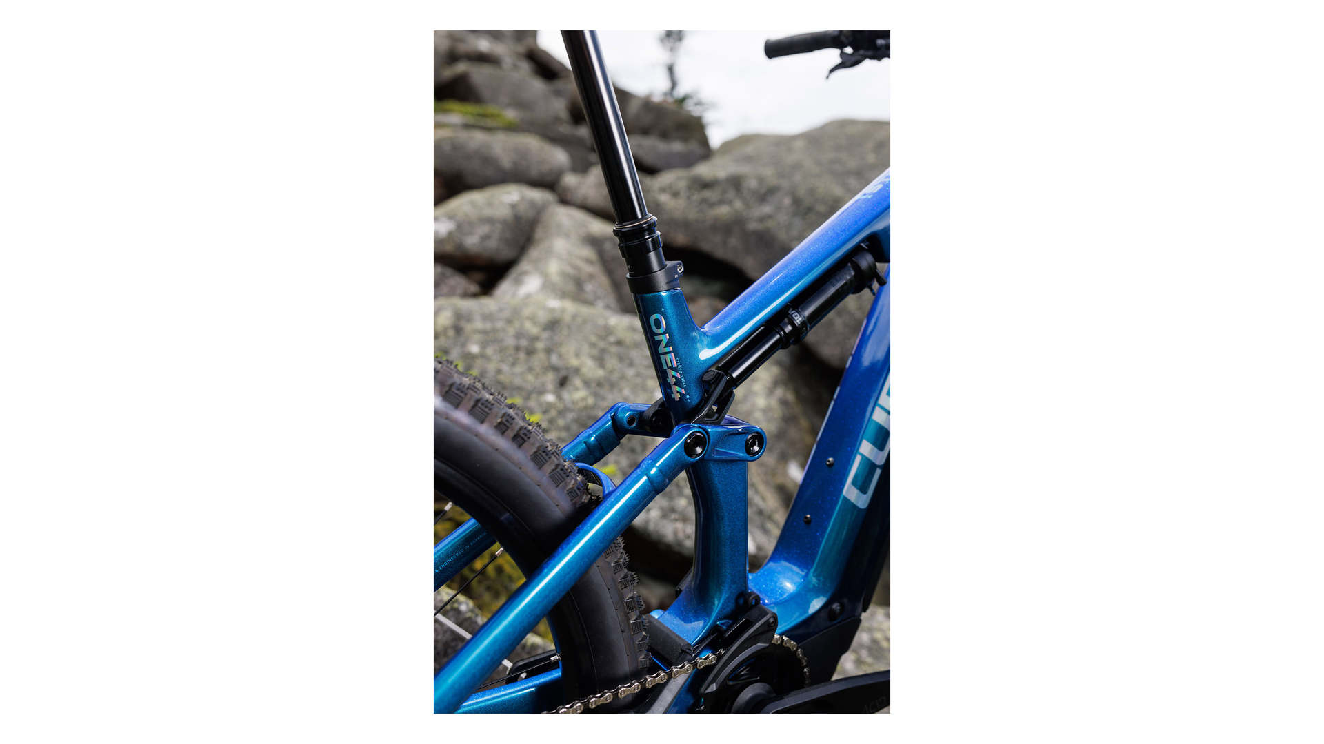 Cube Stereo Hybrid ONE44 HPC Race 800 nebula´n´prizm