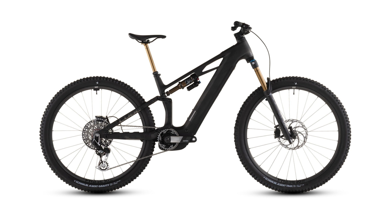 Main image of CUBE CUBE STEREO HYBRID ONE44 HPC SLT 800 CARBONGRID/CHROME