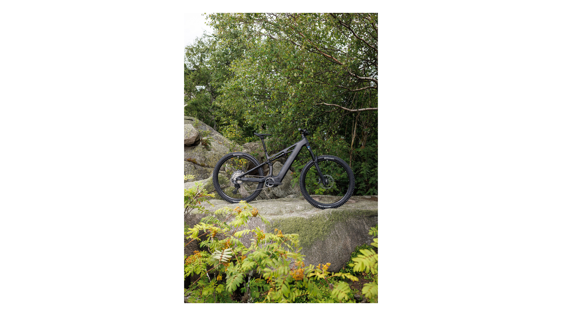 Cube Stereo Hybrid ONE44 HPC SLX 800 blackline