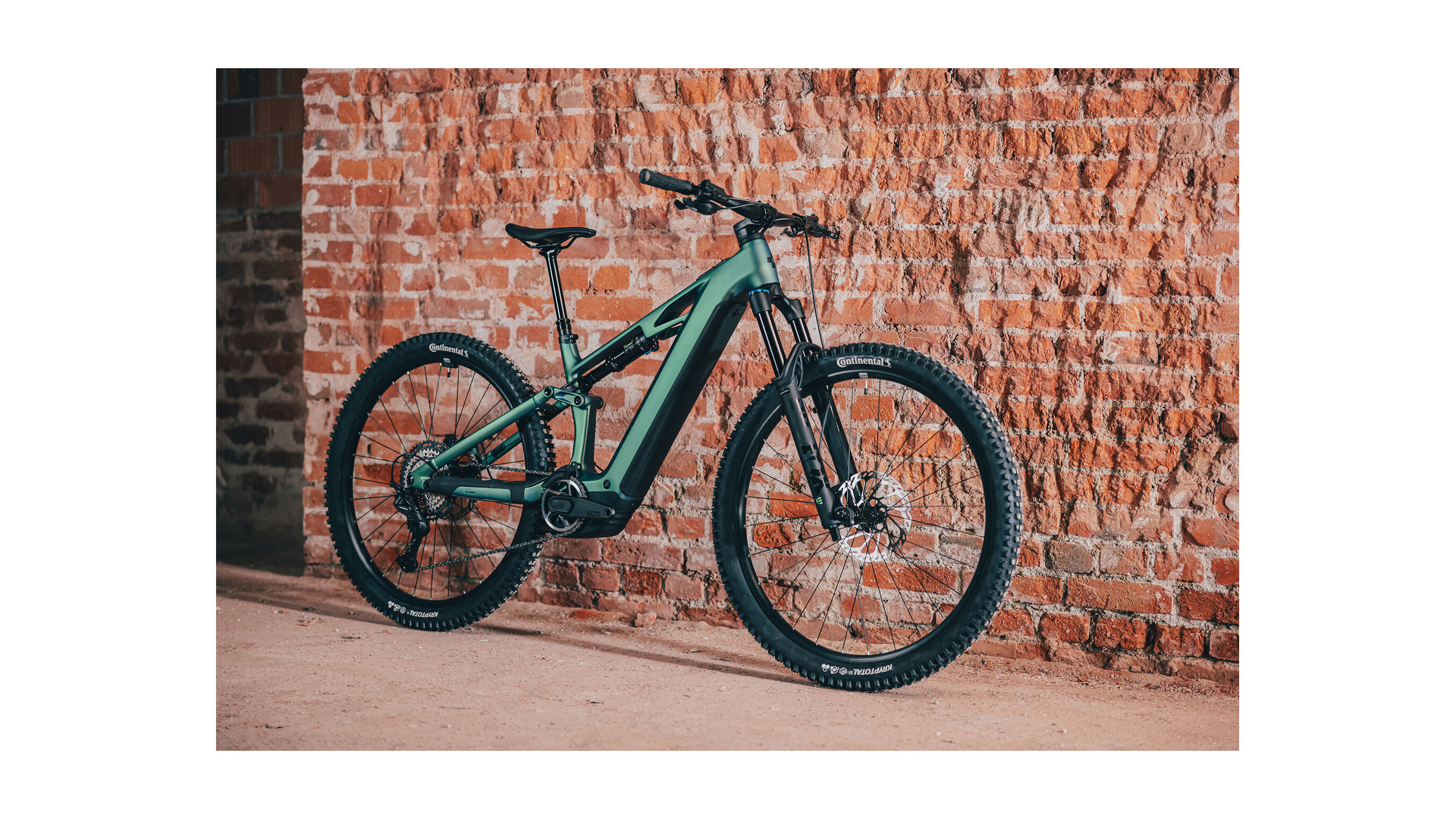 Cube Stereo Hybrid ONE44 HPC SLX 800 jungali´n´black