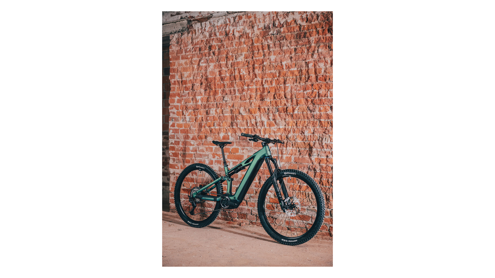 Cube Stereo Hybrid ONE44 HPC SLX 800 jungali´n´black