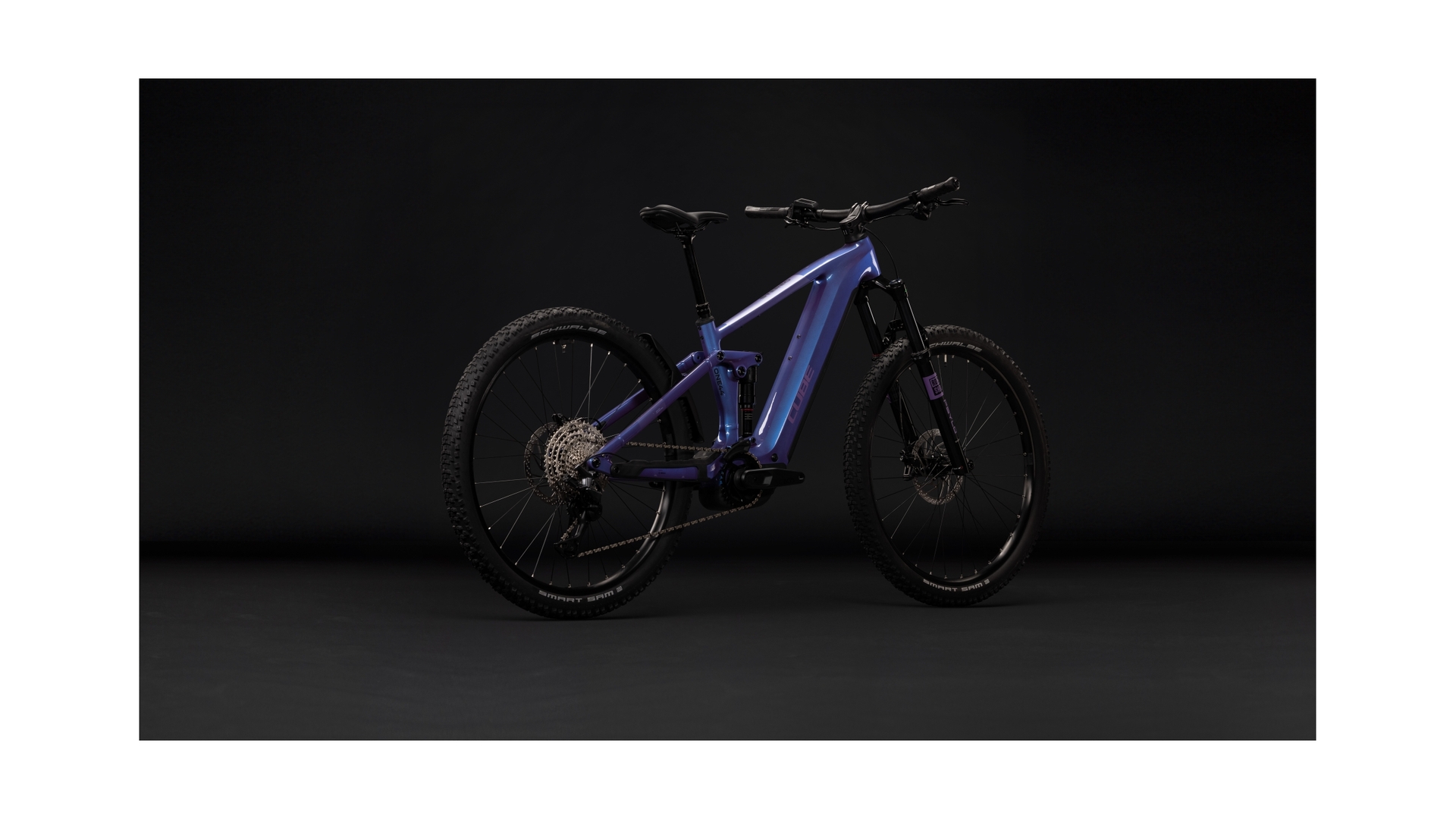 Cube Stereo Hybrid ONE44 Pro 800 blueiris´n´purple