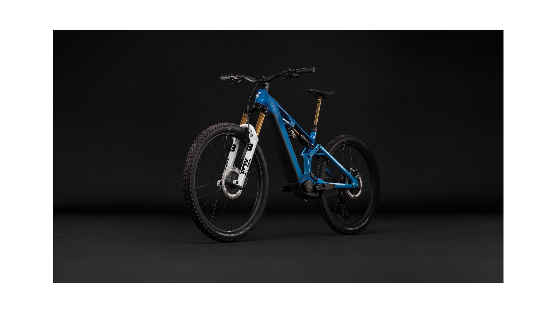 Cube Stereo Hybrid ONE77 HPC AT 800 actionteam
