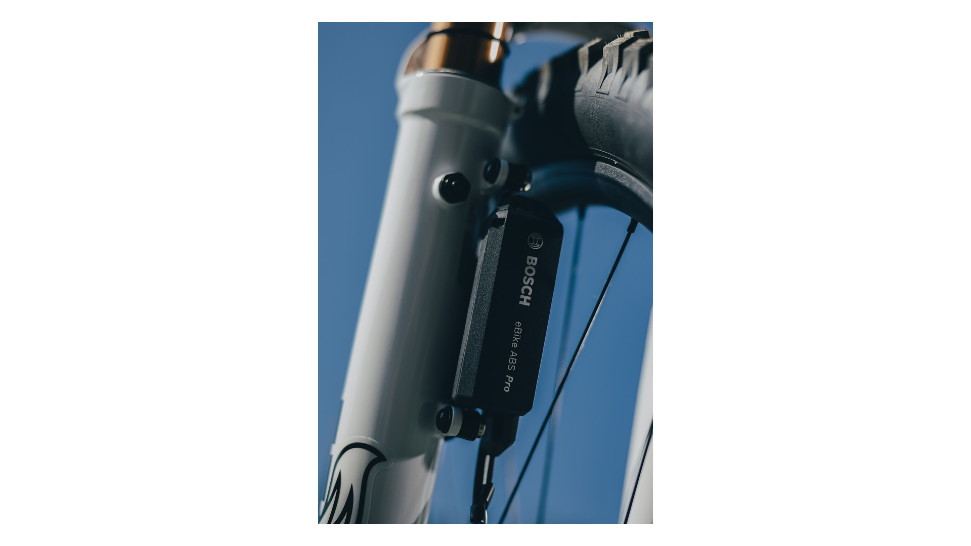 Cube Stereo Hybrid ONE77 HPC AT 800 carbon´n´white
