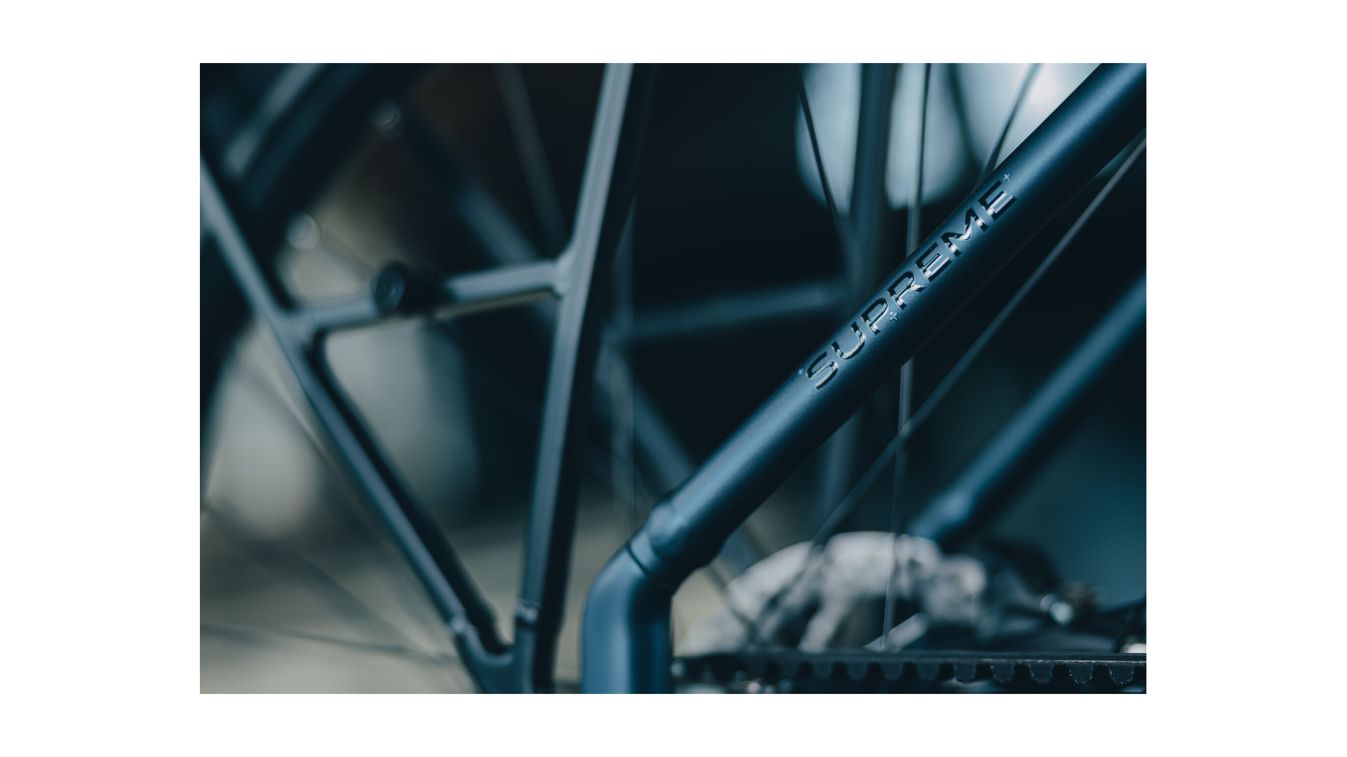 Cube Supreme Hybrid Deluxe ONE 600 navyblack´n´black