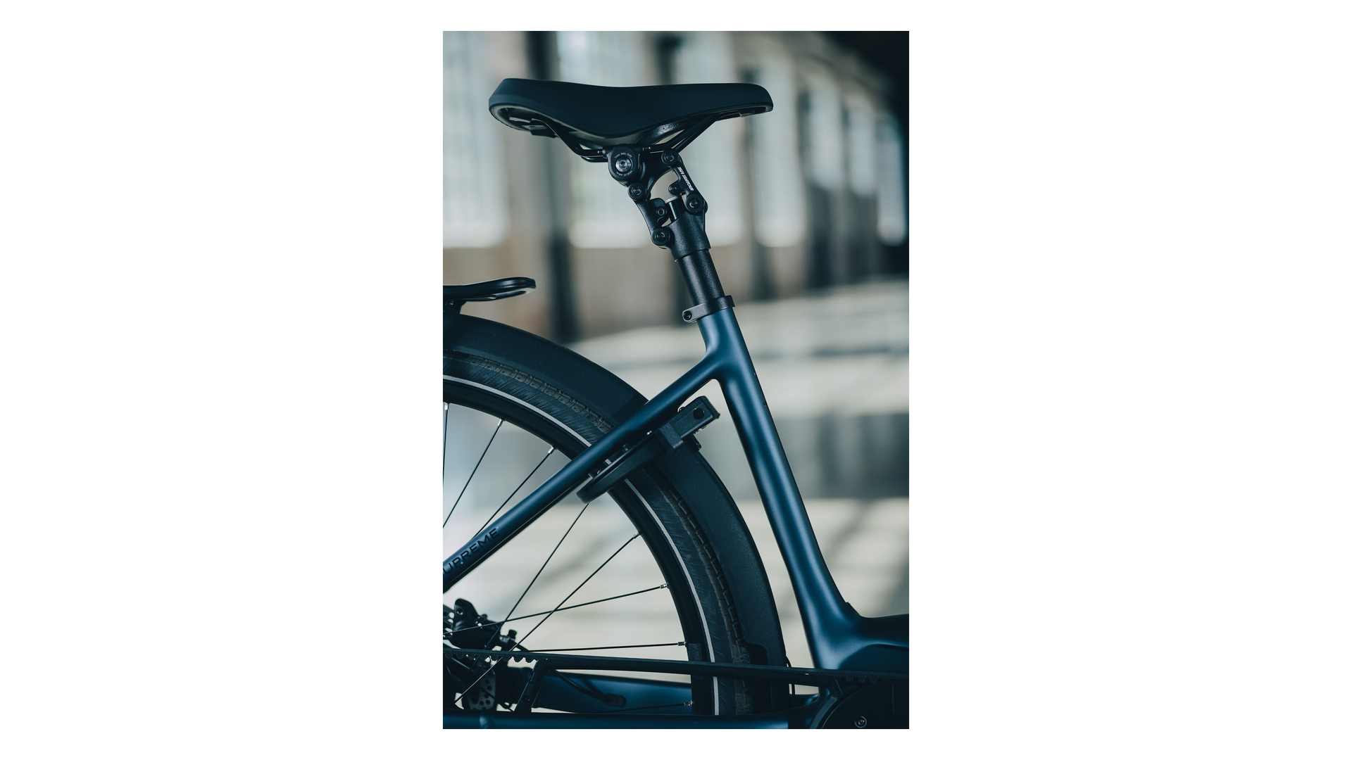 Cube Supreme Hybrid Deluxe ONE 600 navyblack´n´black