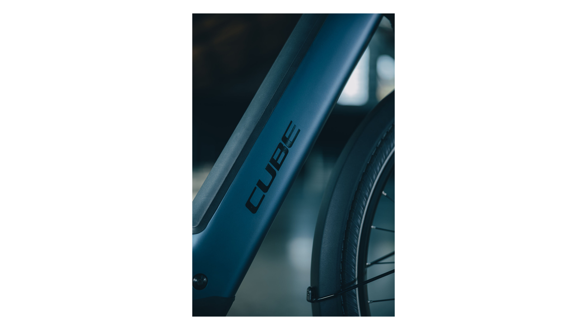 Cube Supreme Hybrid Deluxe ONE 600 navyblack´n´black