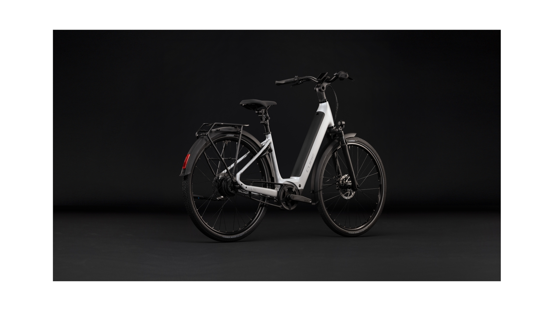 Cube Supreme Hybrid Deluxe Pro 600 silverstar´n´reflex